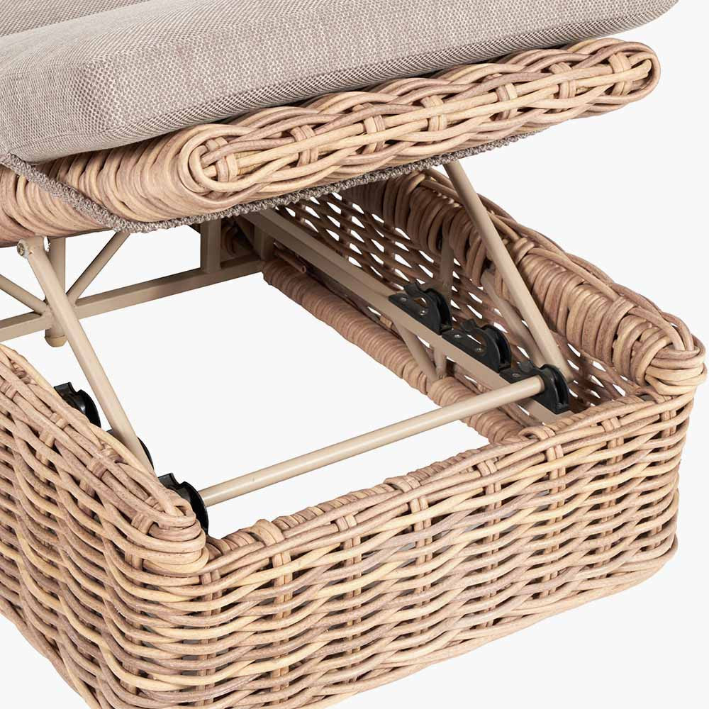 Garda Natural Antique Outdoor Sun Lounger