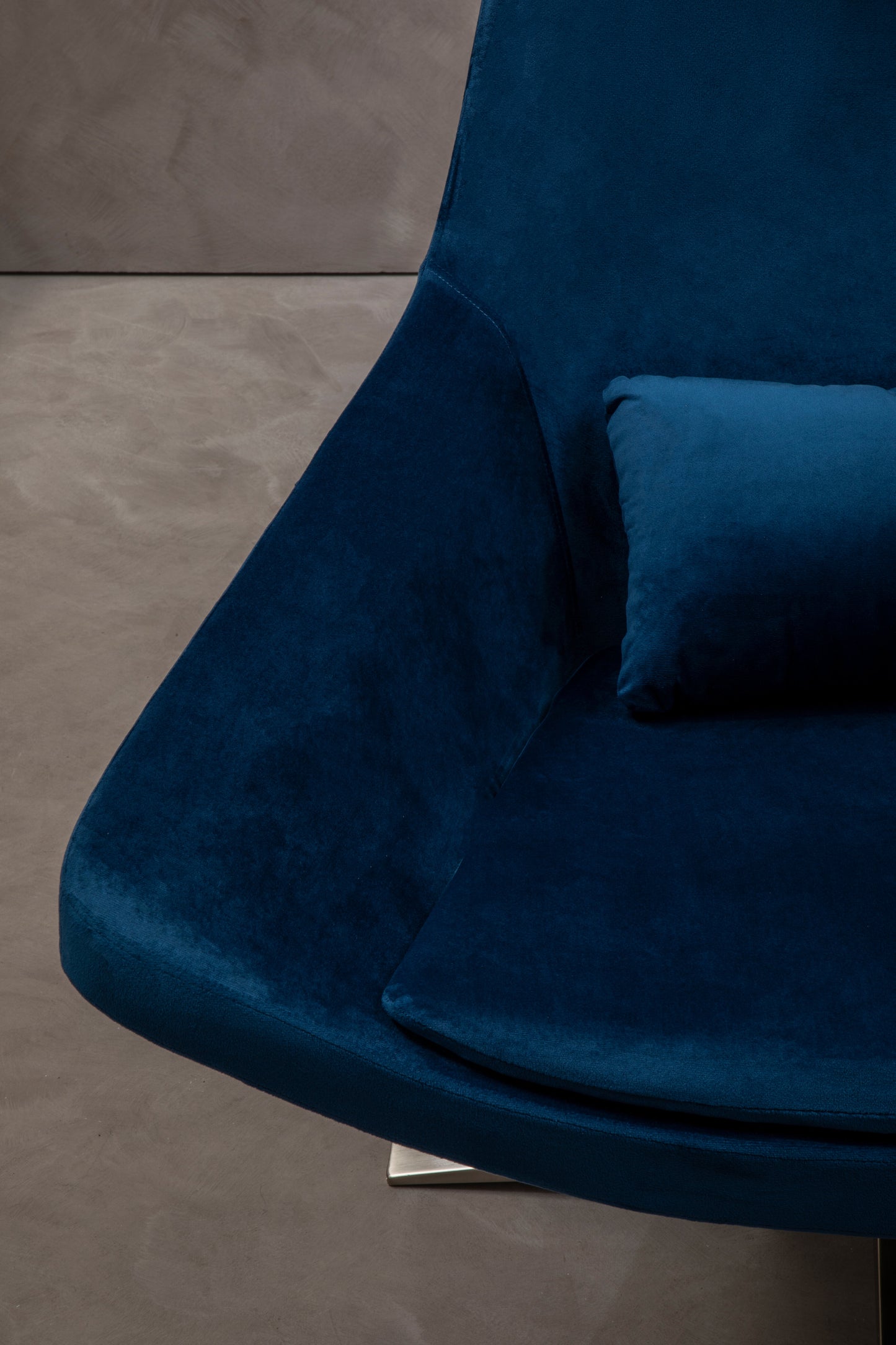 Shop the Arlo Velvet Swivel Chair, a contemporary take on mid-century design, featuring a curved backrest and luxurious velvet upholstery. Shop online today at www.nobleandnook.co.uk