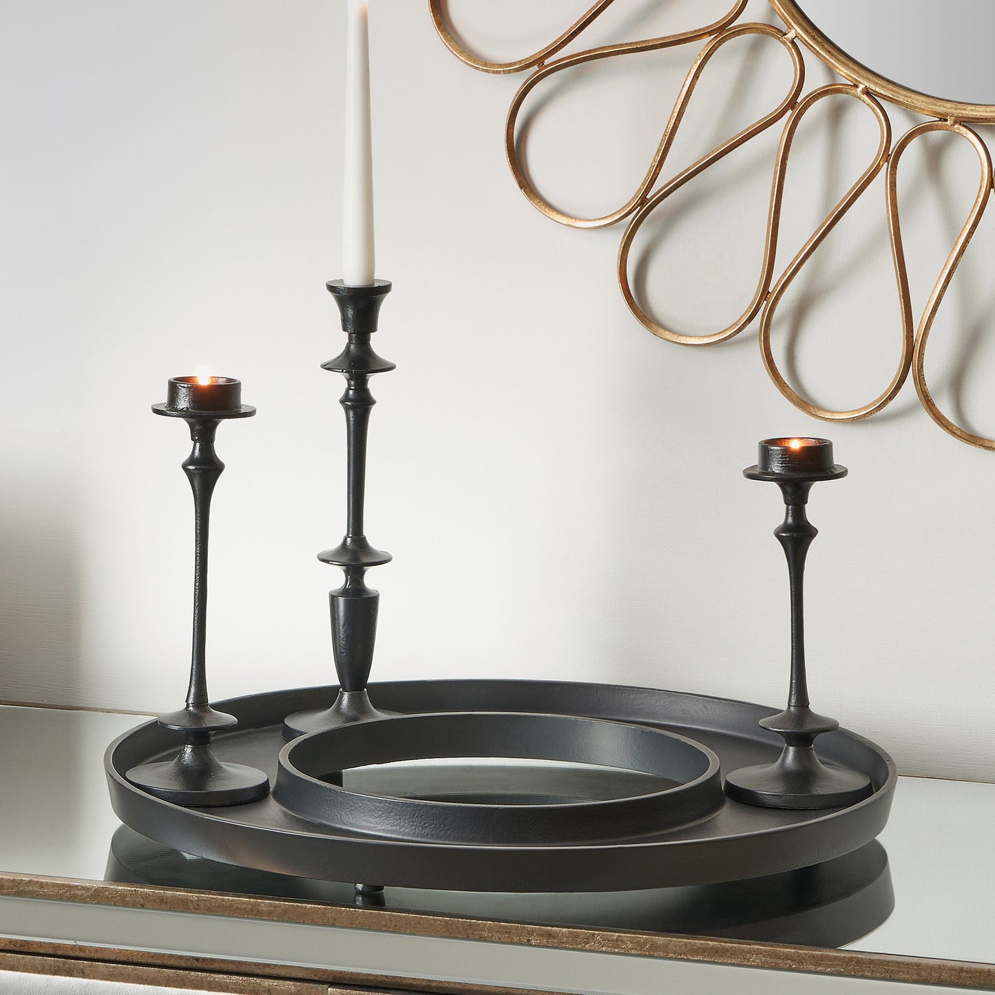 Matt Black Metal Ring Display Platter – Modern Decorative Centrepiece for Stylish Homes