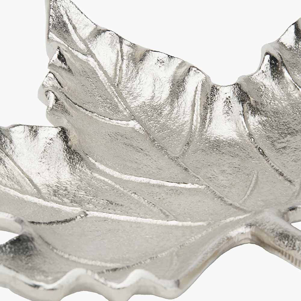 Silver Metal Oak Leaf Bowl – Elegant Handcrafted Decorative Dish for Modern Homes