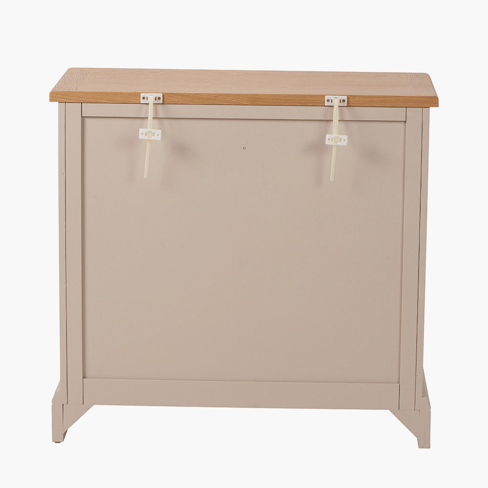 Add timeless country cottage charm to your home with the Fairford 2-Drawer Console Table. Crafted from pine wood with a parchment-white finish and oak-effect top, this elegant table offers practical storage and arrives fully assembled.
