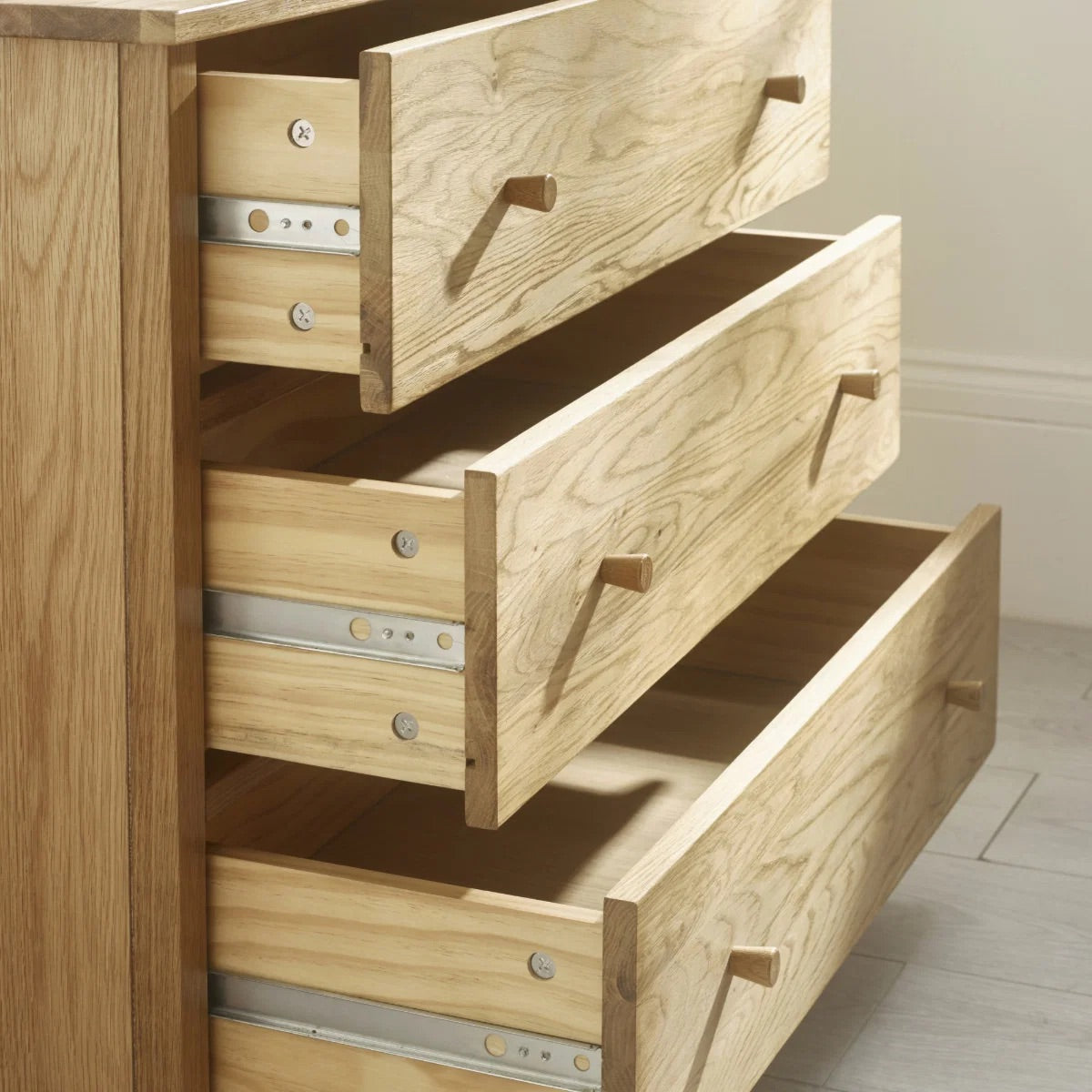 Coxmoor 3 Drawer Chest