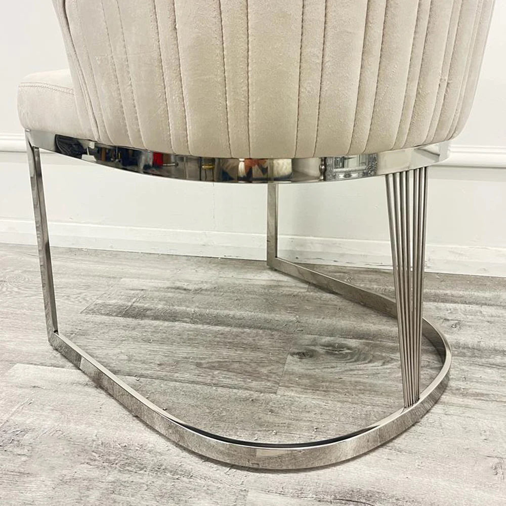 Chelmsford Velvet Dining Chairs, a stunning blend of modern design and luxurious comfort. These chairs are designed to make a statement. Shop online at www.nobleandnook.co.uk
