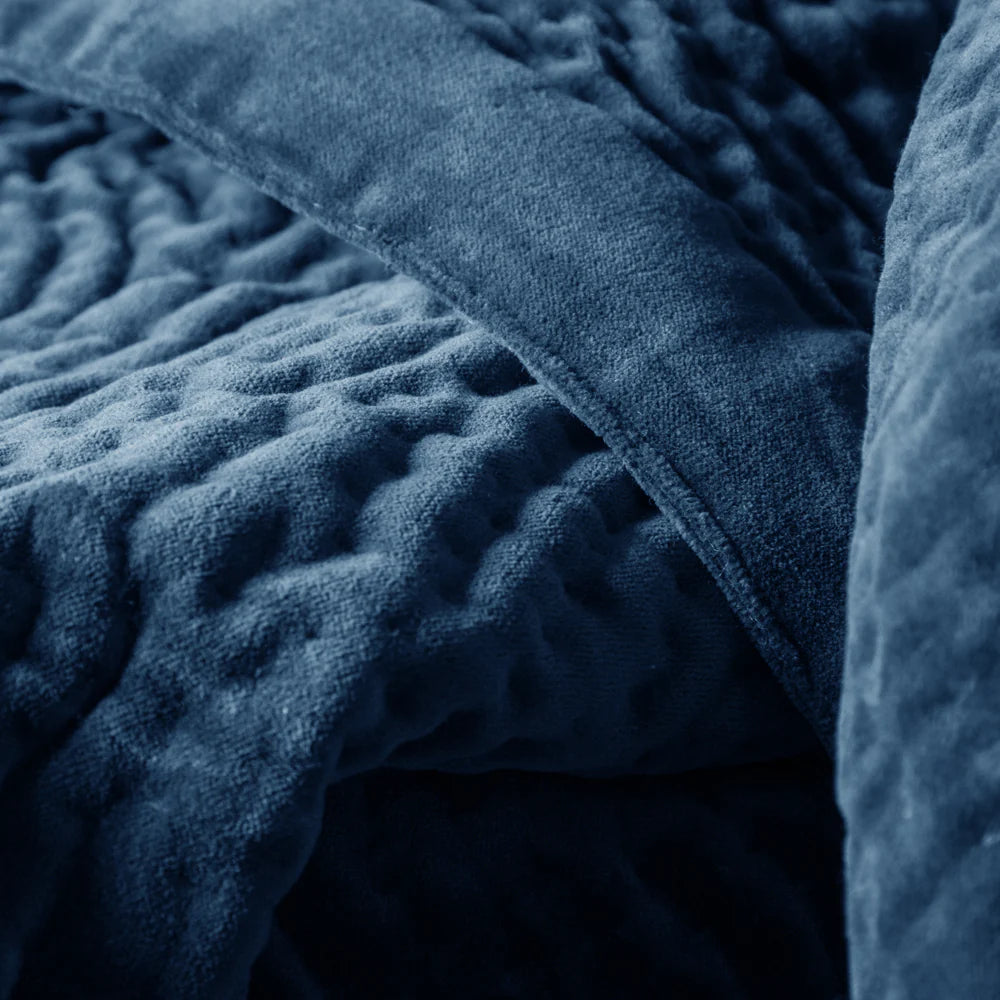Haze Velvet Quilted Throw Bluebell – Luxurious Comfort and Timeless Serenity