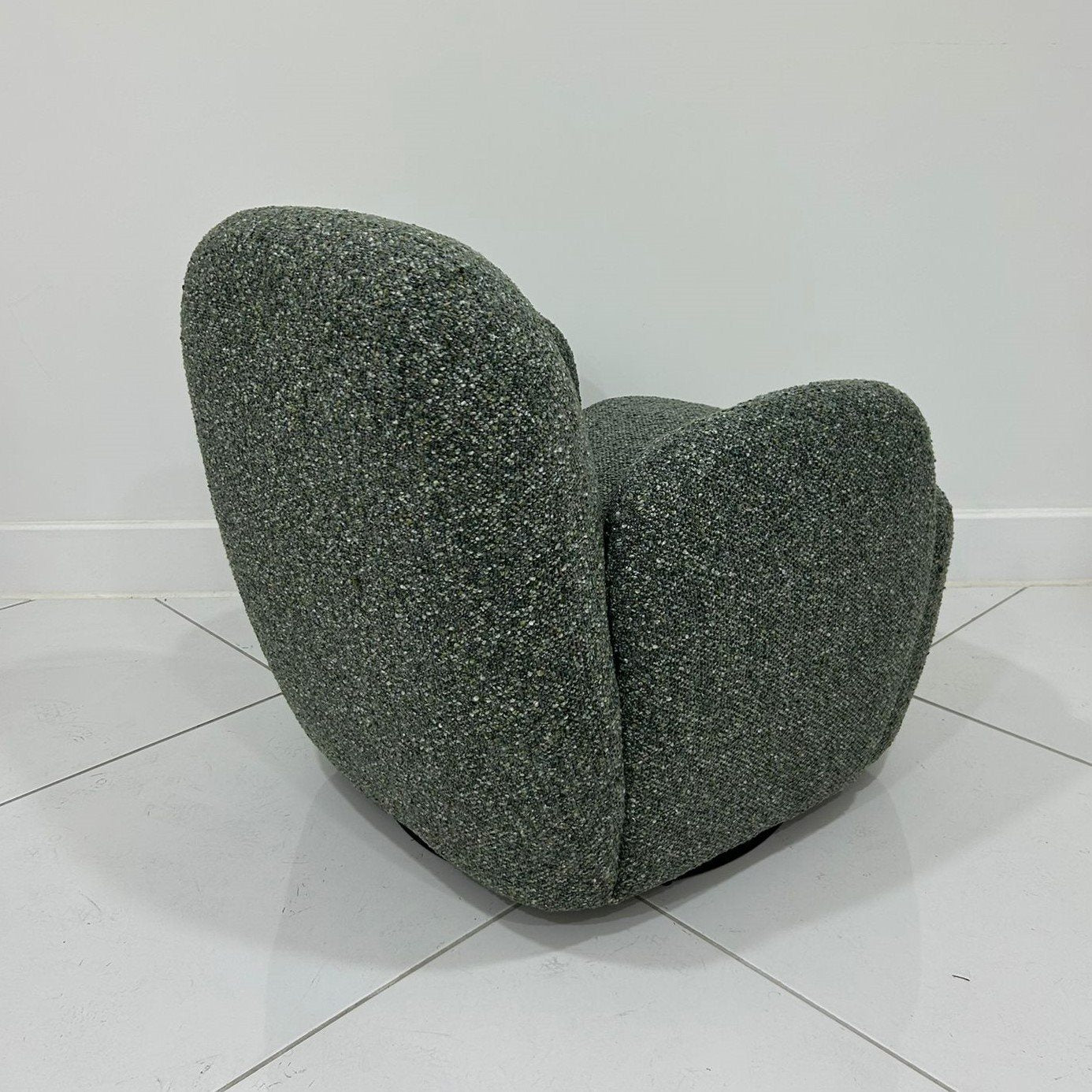 Micky Swivel Chair | Compact Comfort with Modern Style
