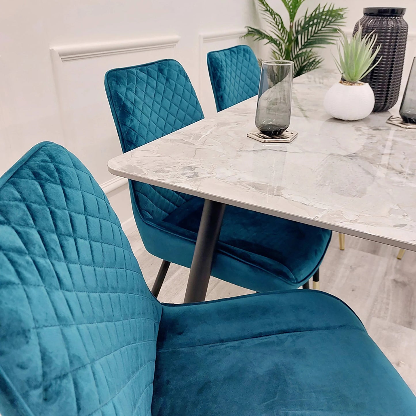 Shop now and add a touch of refined elegance to your dining space with the Luna Teal Velvet Dining Chair. Combining modern Scandinavian-inspired design with luxurious details. Shop online today at www.nobleandnook.co.uk