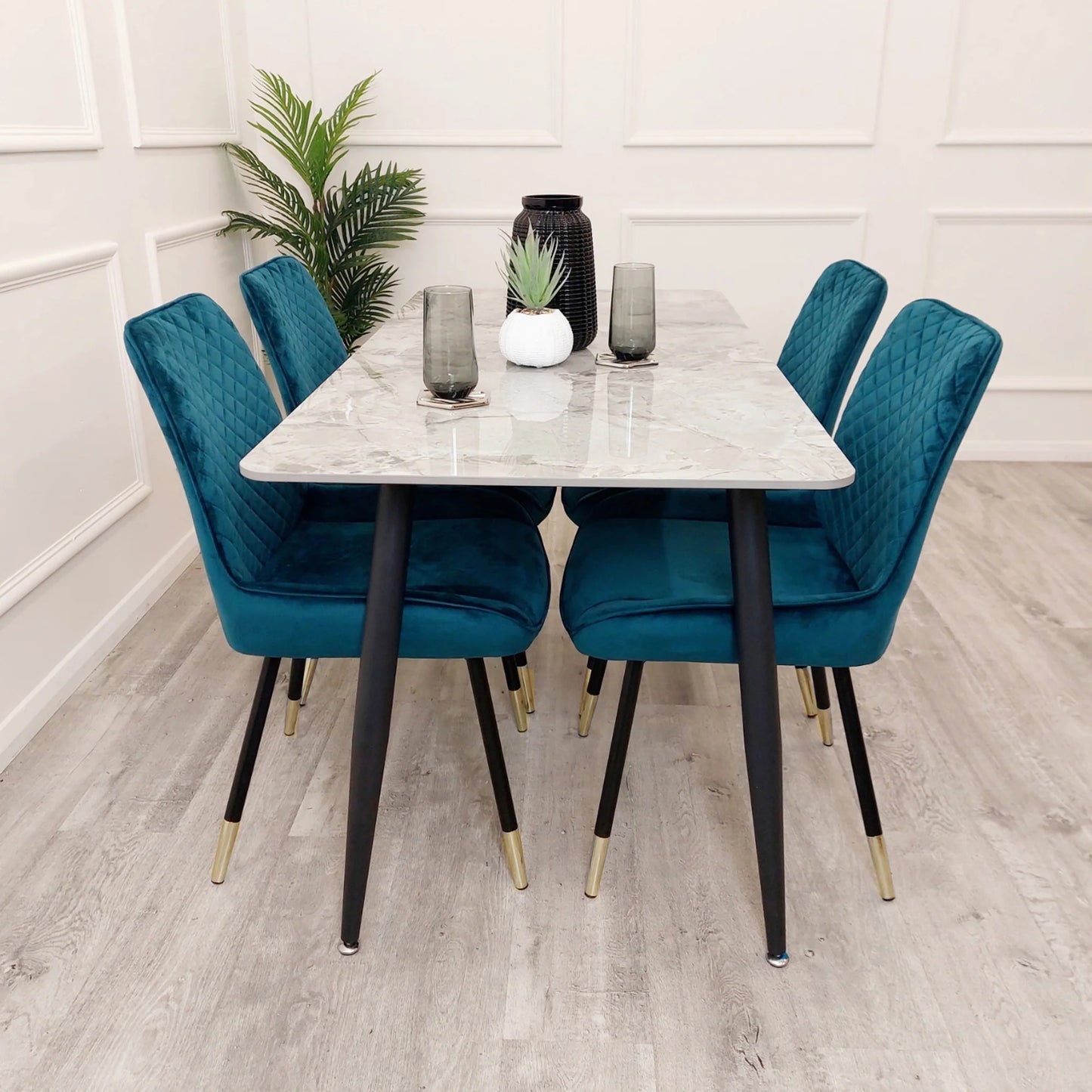 Shop now and add a touch of refined elegance to your dining space with the Luna Teal Velvet Dining Chair. Combining modern Scandinavian-inspired design with luxurious details. Shop online today at www.nobleandnook.co.uk