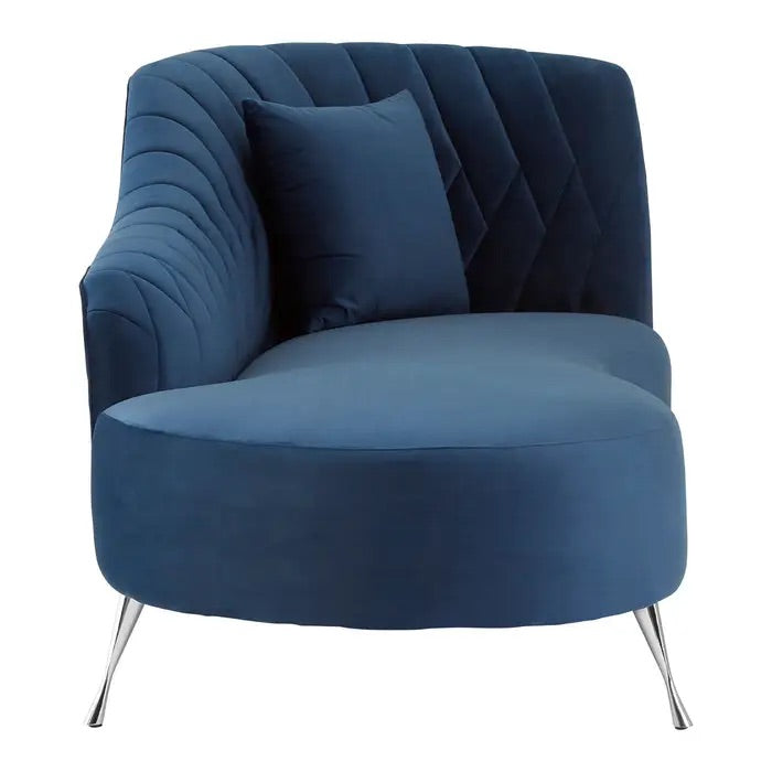 This Dark Blue Velvet Chaise Longue is a sophisticated fusion of modern design and timeless elegance. Ideal for contemporary interiors with a classic touch. Shop online today at www.nobleandnook.co.uk