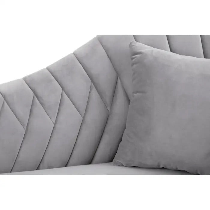 This Grey Velvet Chaise Longue is a sophisticated fusion of modern design and timeless elegance. Ideal for contemporary interiors with a classic touch. Shop online today at www.nobleandnook.co.uk