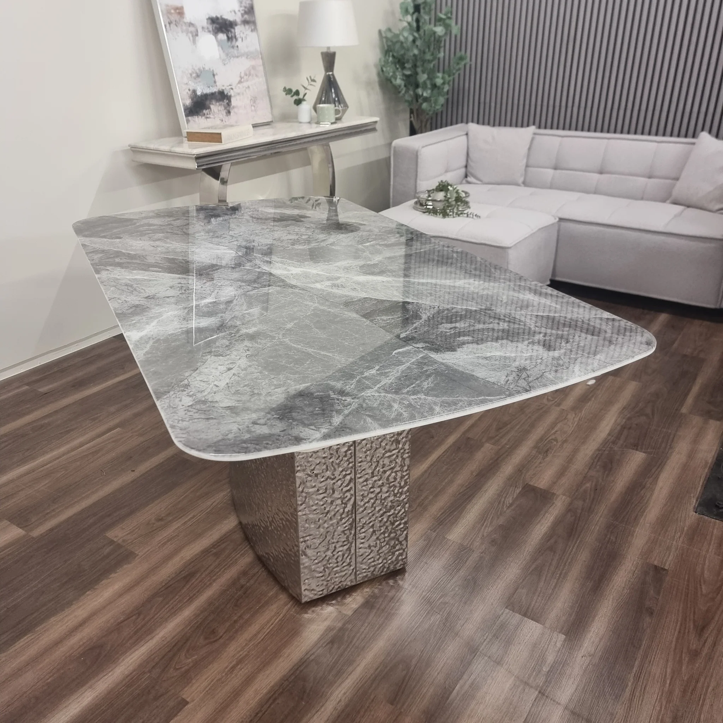 The Roma Dining Table combines contemporary elegance with robust craftsmanship, making it the perfect centre piece for your dining space. Shop online today at www.nobleandnook.co.uk