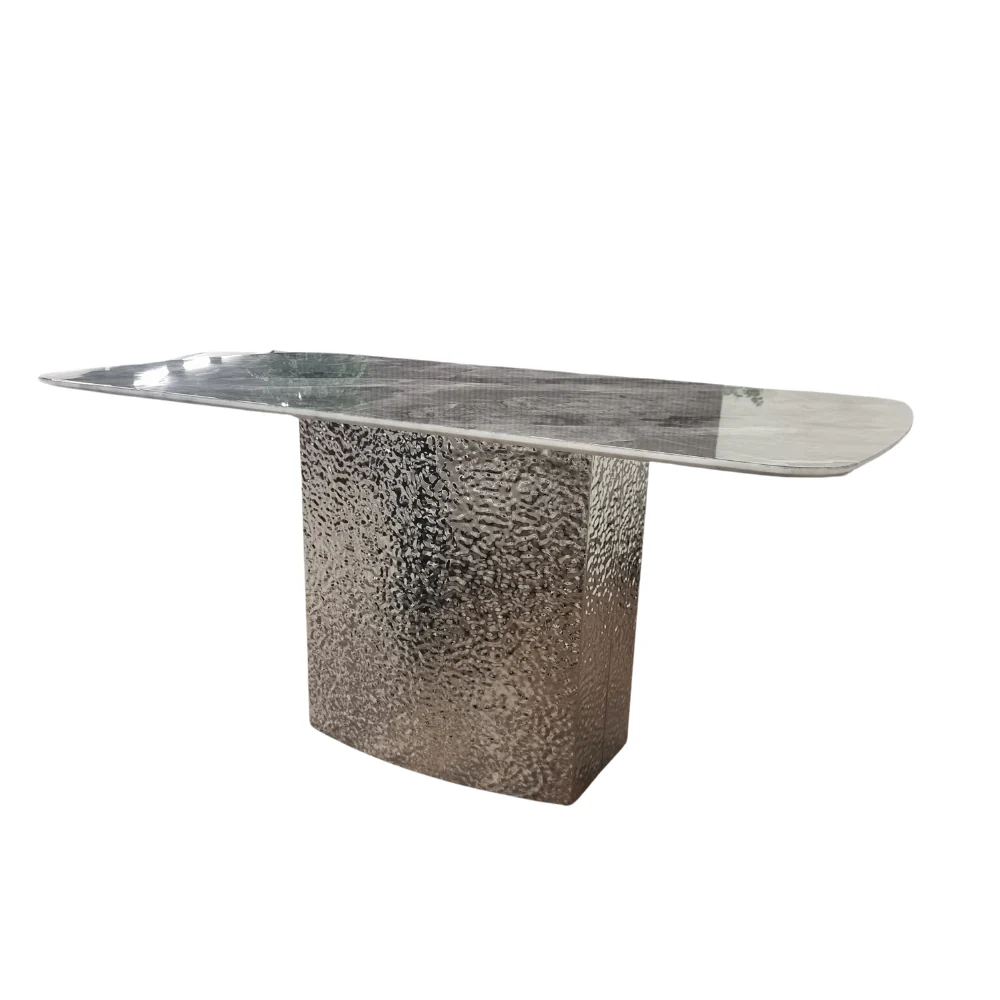 The Roma Dining Table combines contemporary elegance with robust craftsmanship, making it the perfect centre piece for your dining space. Shop online today at www.nobleandnook.co.uk