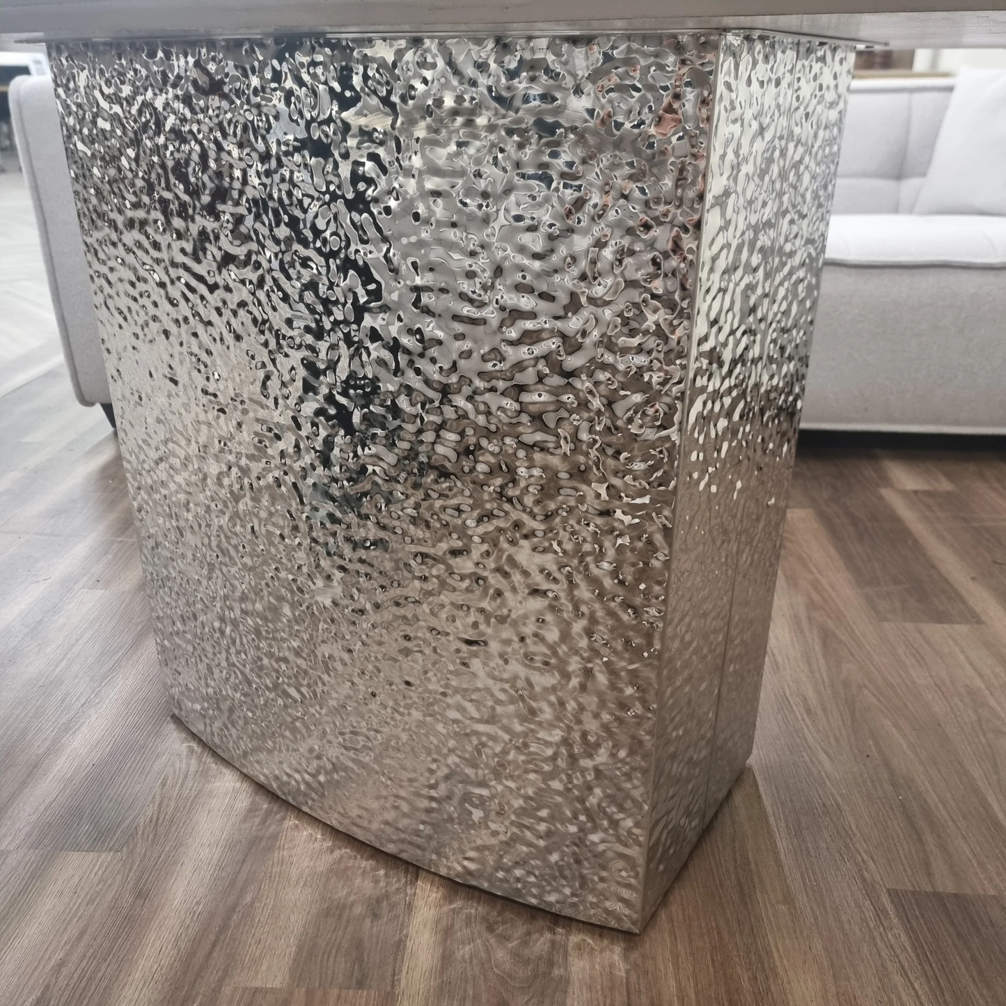 The Roma Dining Table combines contemporary elegance with robust craftsmanship, making it the perfect centre piece for your dining space. Shop online today at www.nobleandnook.co.uk