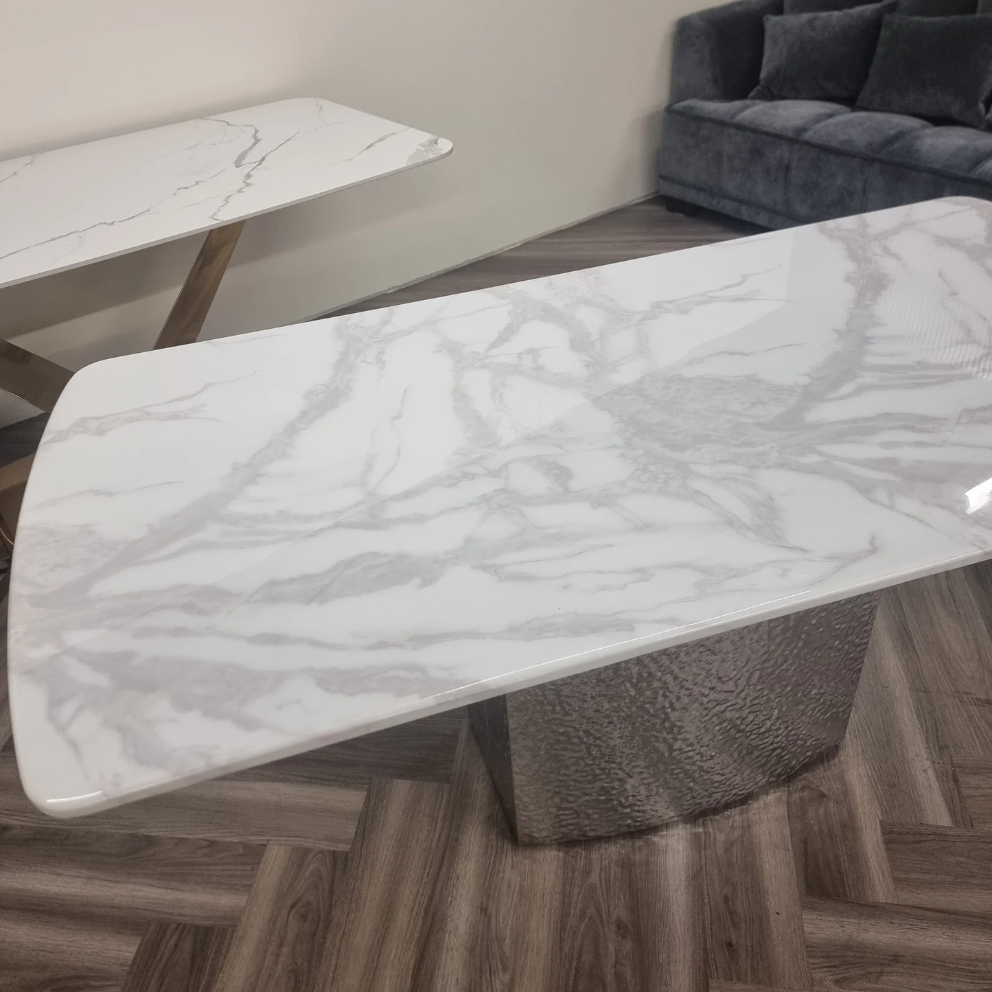 The Roma Dining Table combines contemporary elegance with robust craftsmanship, making it the perfect centre piece for your dining space. Shop online today at www.nobleandnook.co.uk