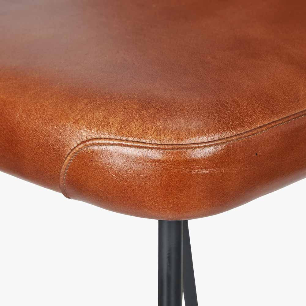 Shop our stylish Vintage Brown Leather and Black Metal Diamond Back Camillo Bar Stool, the perfect addition to any breakfast bar or kitchen island. FREE UK MAINLAND DELIVERY. Shop online now at www.nobleandnook.co.uk