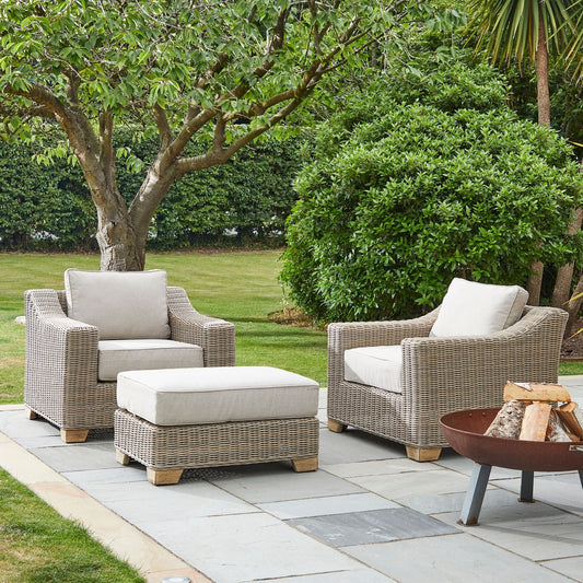 The Capri Collection Outdoor Footstool is crafted from HDPE 5mm half-round weave wicker and lightweight, powder coated aluminium offering both style and durability for years to come. Both highly durable, with eco-friendly acacia wood feet it is a testament to the level of quality and longevity of this product.
