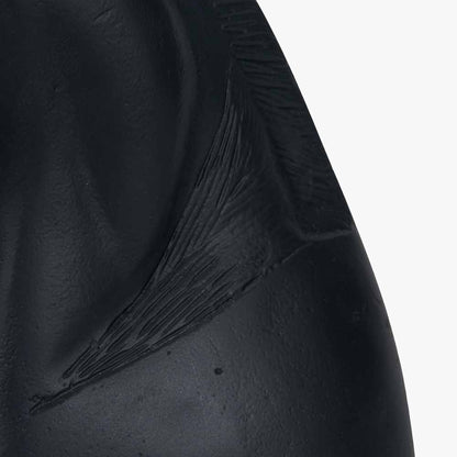 Black Metal Horse Head Sculpture – Statement Decorative Ornament