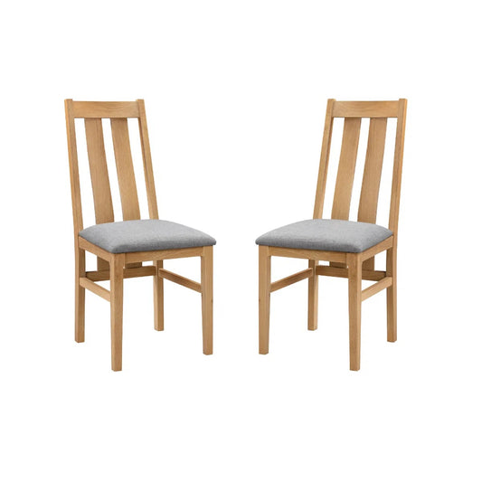 The Cotswold Classic Oak Dining Chairs combine comfort, quality, and style, making them the perfect choice for your dining room. Beautiful in both classic and contemporary interiors. 