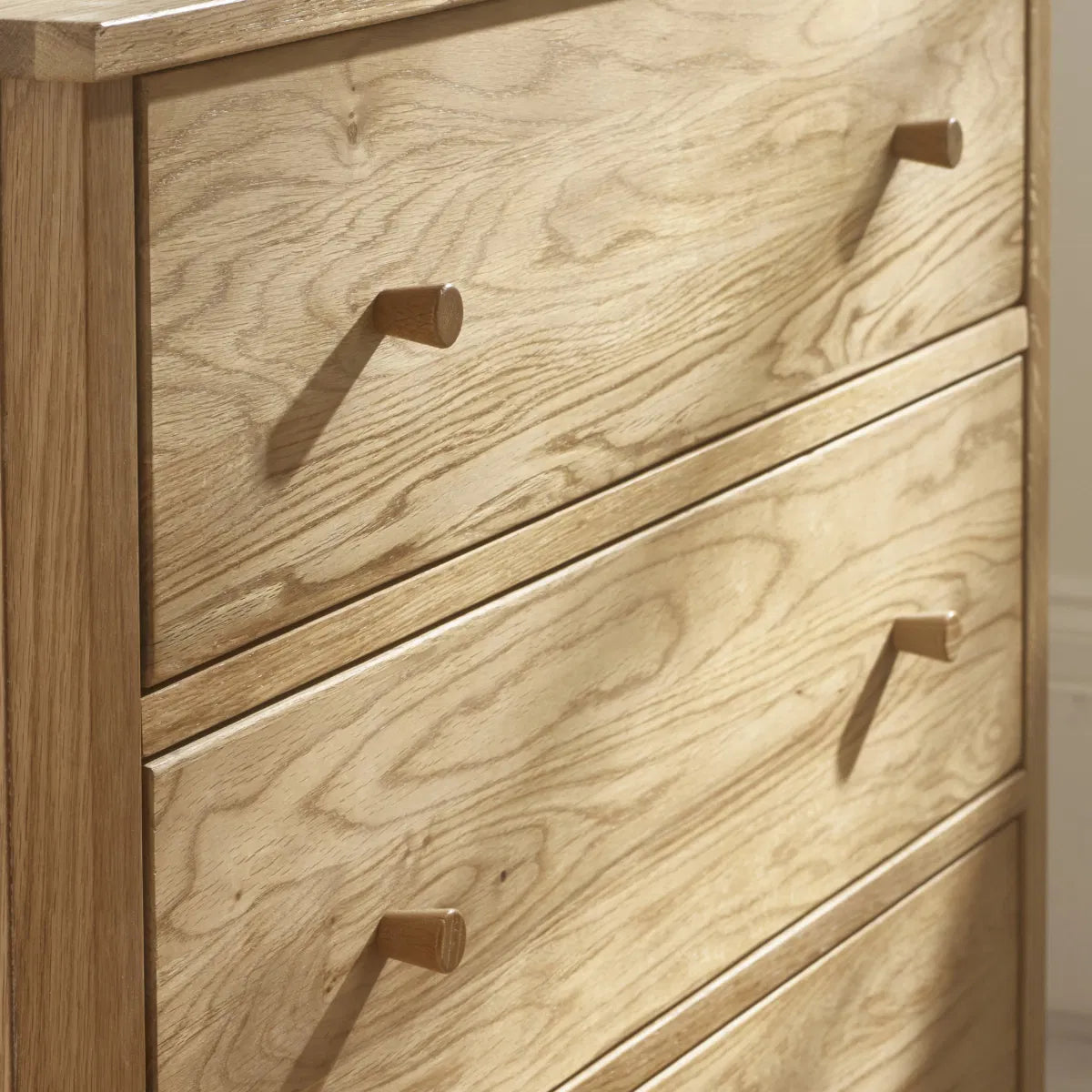 Coxmoor 5 Drawer Wide Chest