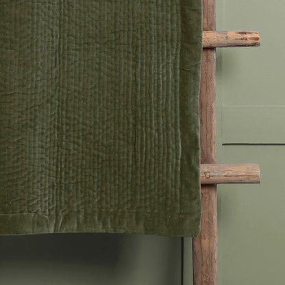 Haze Velvet Quilted Throw Sage – Soft Luxury and Natural Elegance