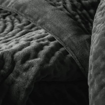 Haze Velvet Quilted Throw Steel – Understated Luxury and Timeless Design