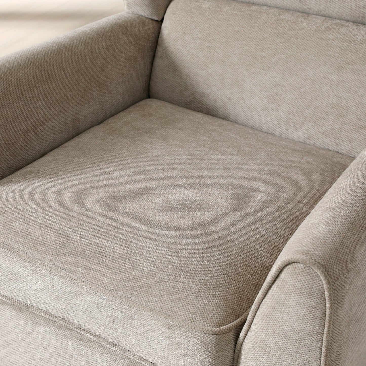 Luca Wingback Chair