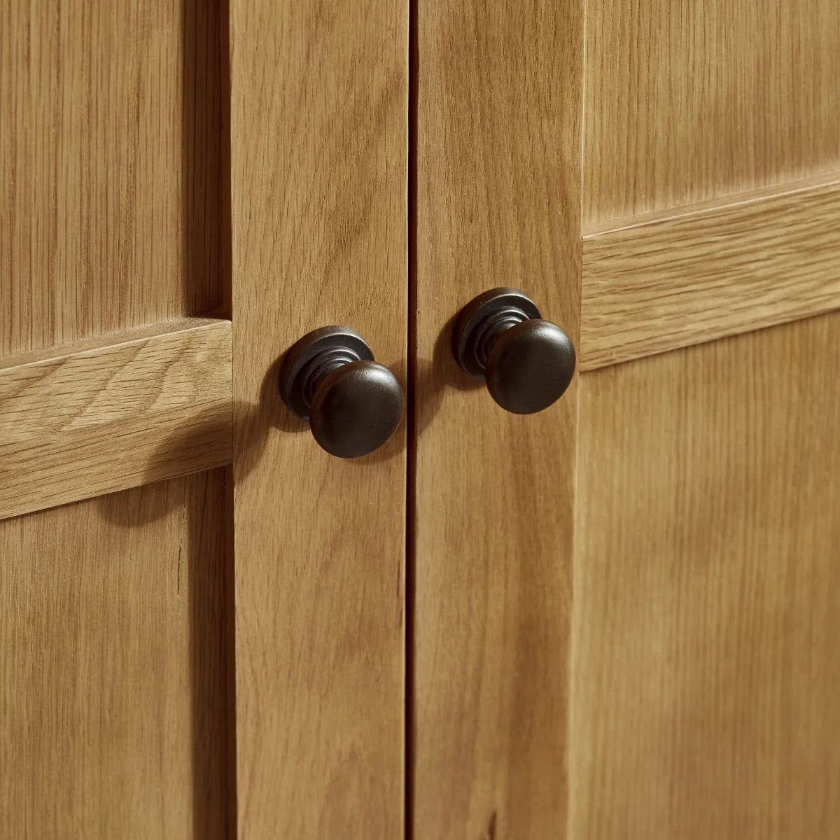 Marlborough Oak 3 Door Wardrobe