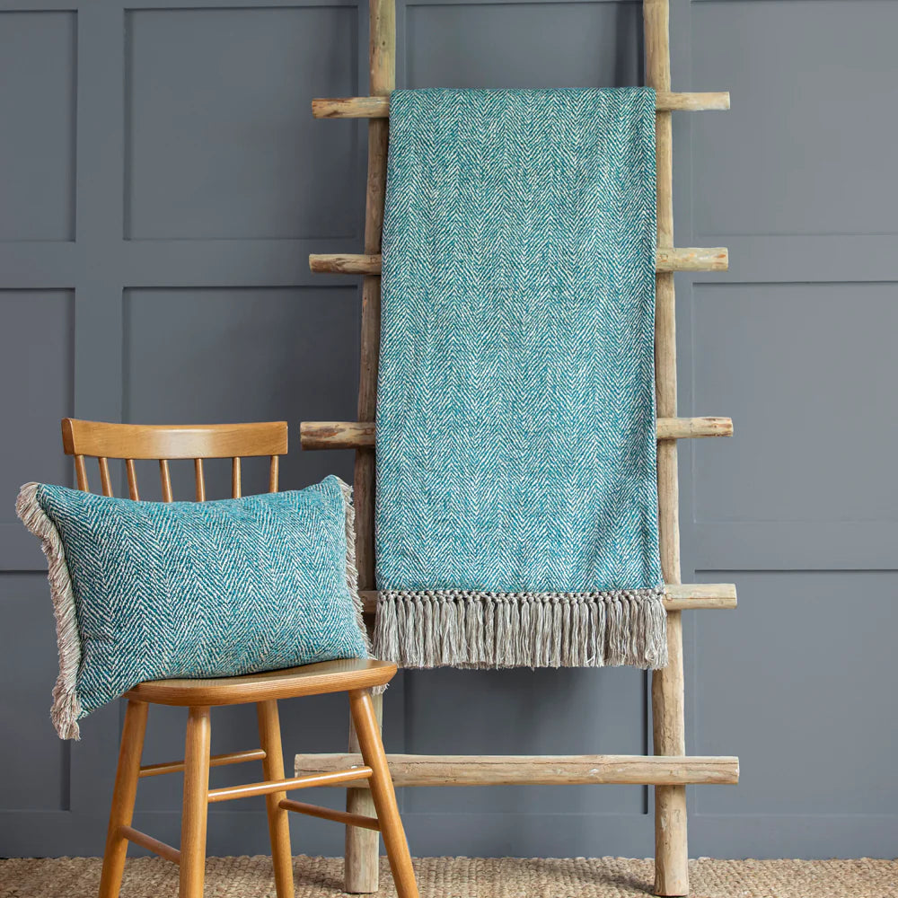 Oryx Woven Throw Azure – Contemporary Craftsmanship and British-Made Luxury