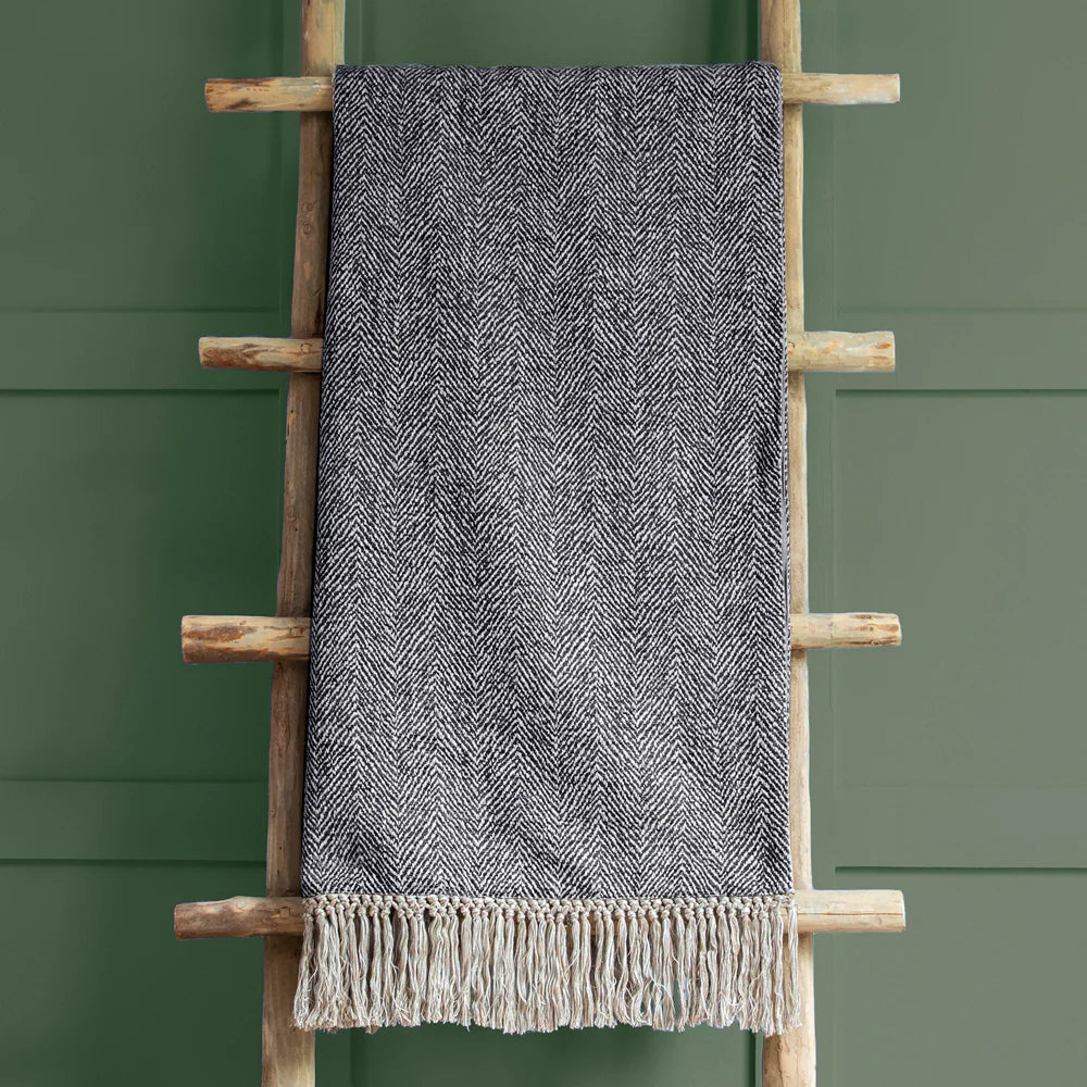 Oryx Woven Throw Slate – Refined Texture and British Craftsmanship