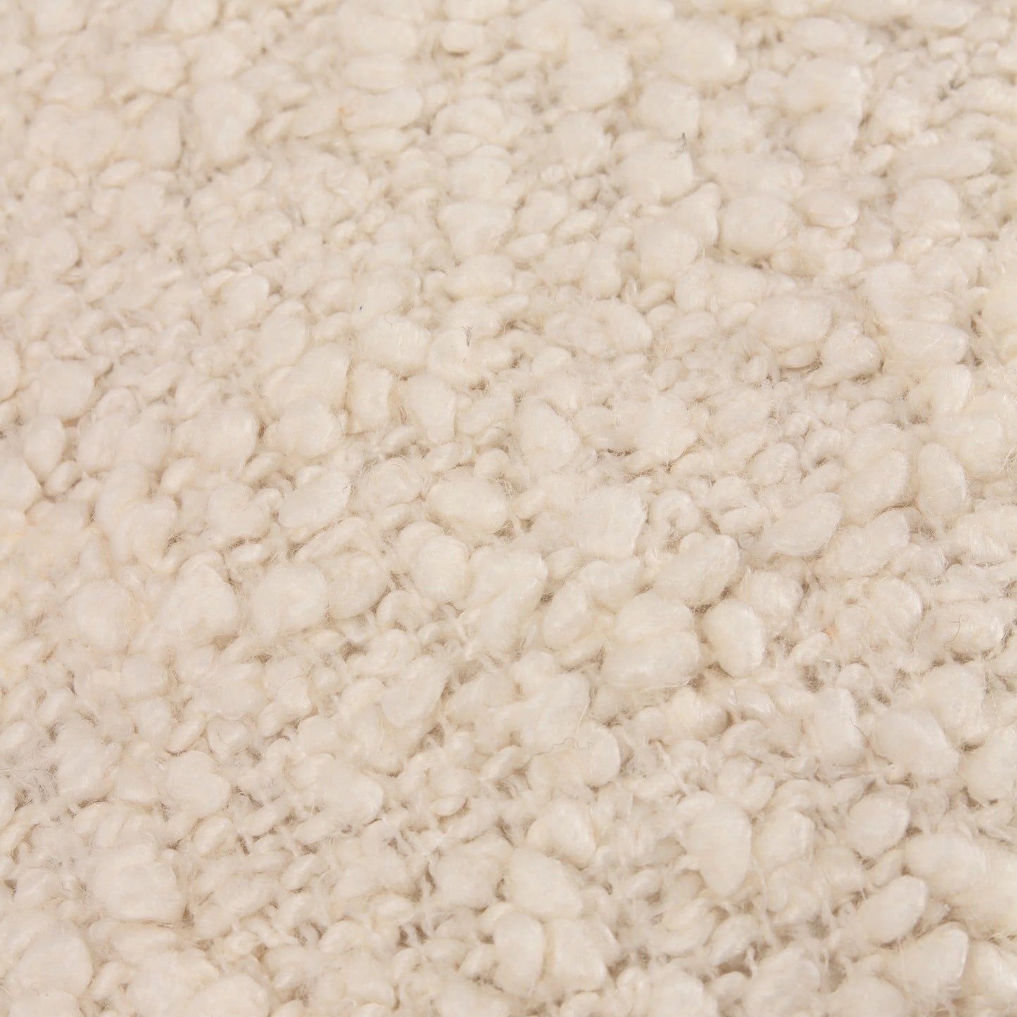 Ulsmere Cushion Ecru – Soft Neutrals and Understated Elegance